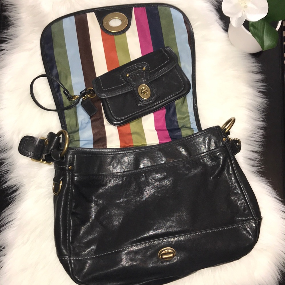 Coach Legacy Saddle bag purse & wristlet - Picture 3 of 5